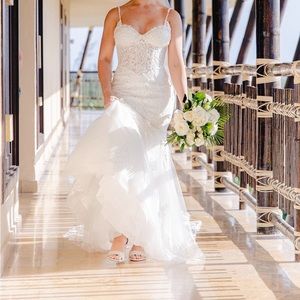 Ivory corset wedding dress sz 8 beaded straps, detachable off shoulder arm bands